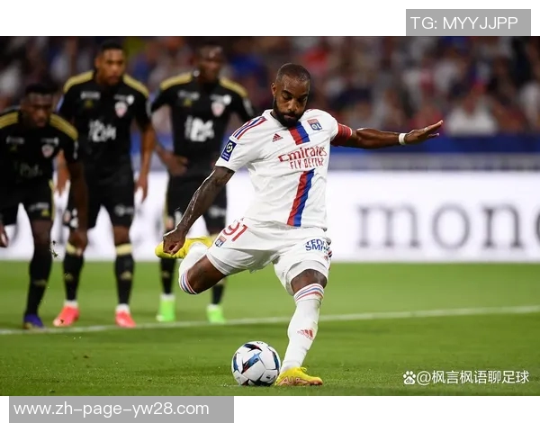 33岁阿森纳旧将闪耀法甲助里昂逆转里尔队成功终结连败危机